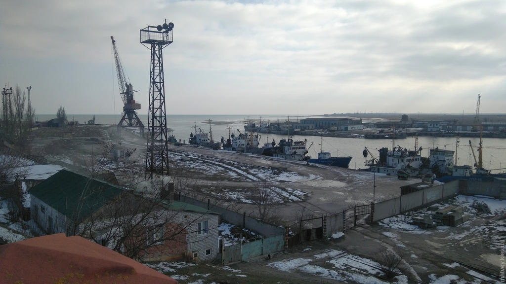 Вид на порт. Генічеськ, Україна