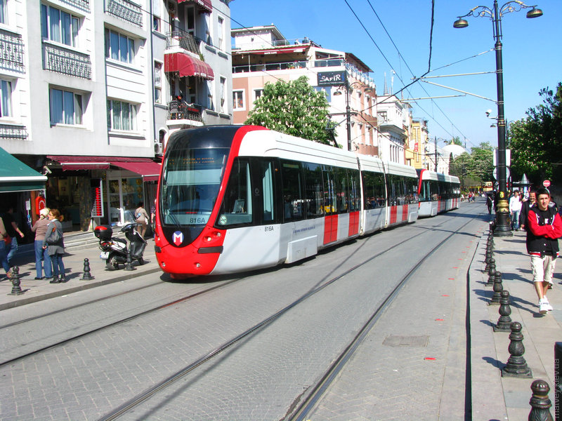 Трамвай маршрута Т1. Стамбул, Турция