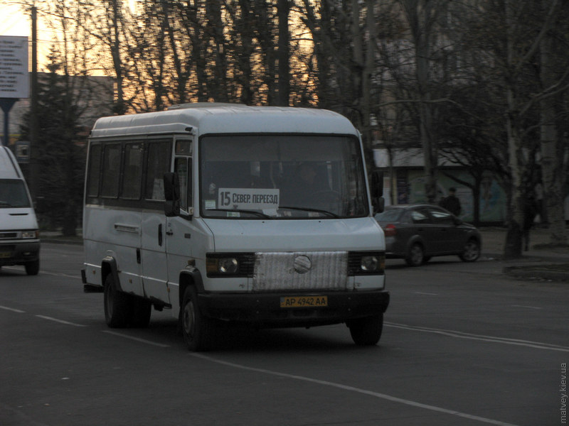 маршрутка № 15 в Мелитополе. Микроавтобус Mercedes