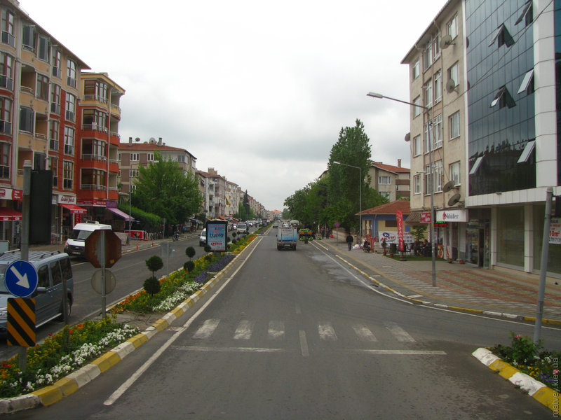 Аккуратная улица в Люлебургазе, Турция