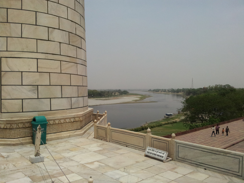 вид на річку Ямуну з Тадж Махалу, Агра, Індія