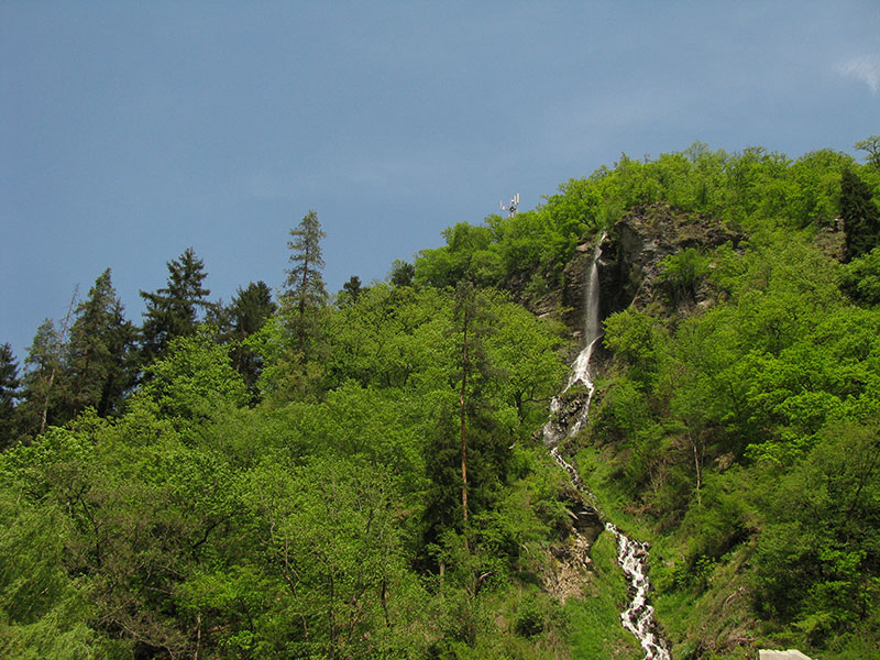 Водоспад в парку Боржомі, Грузія