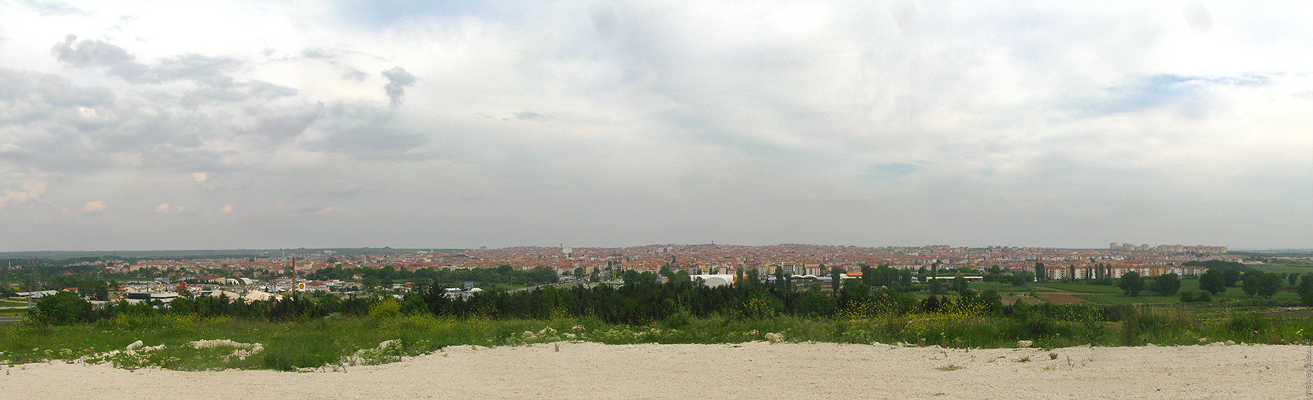 Панорама города с дороги Люлебургаз—Бабаэски. Люлебургаз, Турция