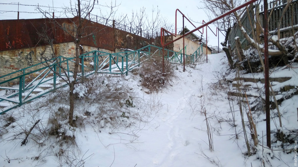 Старая лестница у Кизиярского ручья. Мелитополь