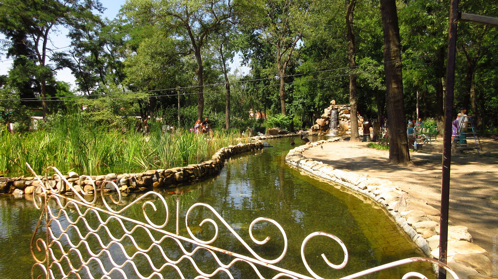 Новый пруд в парке. Мелитополь