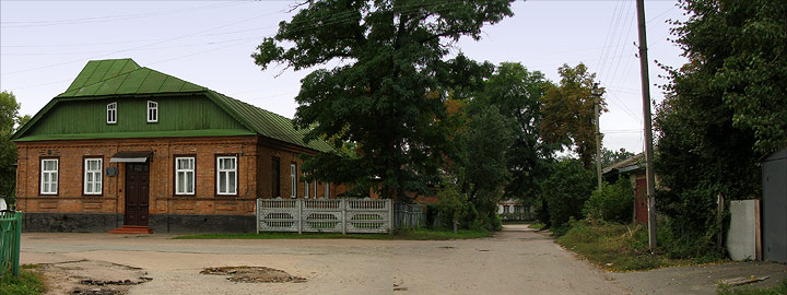 Корпус №3 Нежинского медицинского колледжа и улица Некрасова