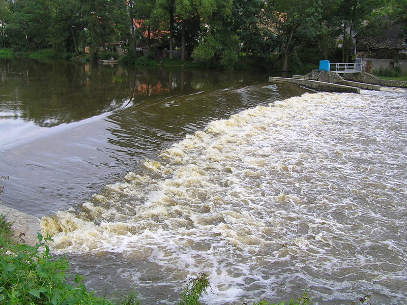 Гидротехнический порожек на реке в г. Табор, Чехия