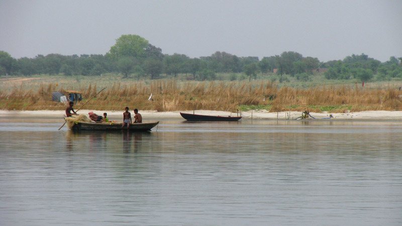 Човен на річці Ганг